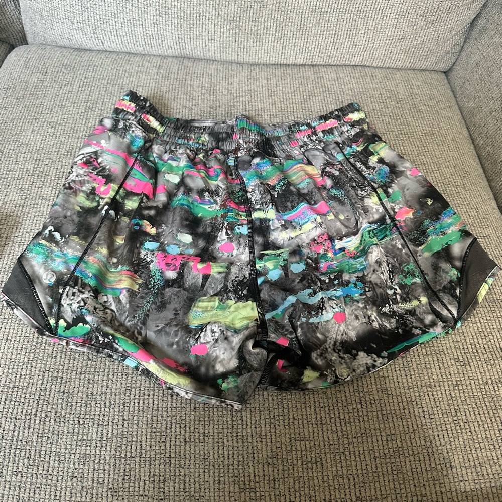 hotty hot lulu shorts